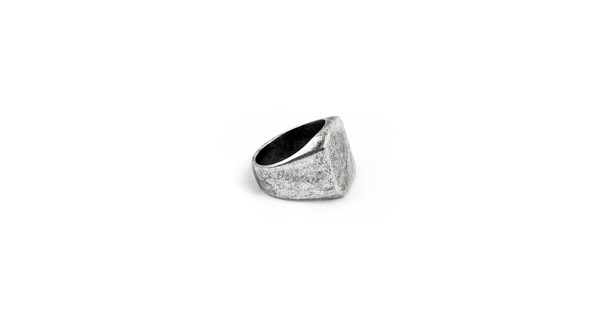 Warren Peace - Reaper Club Ring in Antique Silver - Designer Streetwear